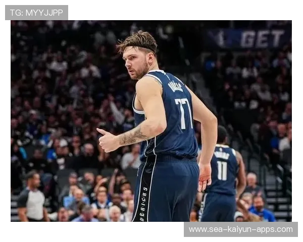 东契奇精准助攻空接得手，独行侠连得六分